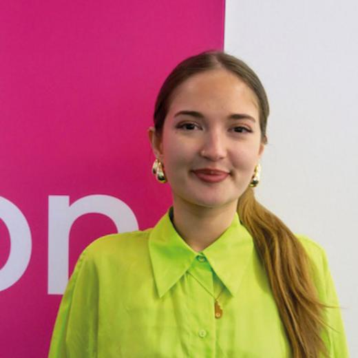 Portrait einer ehemaligen Schülerin