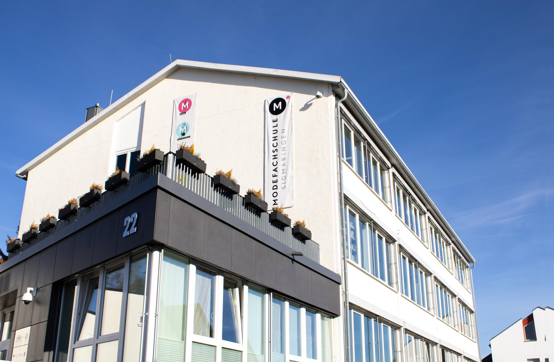 Schulgebäude in Laiz Römerstraße 22