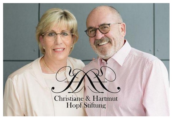 Ehepaar und Schulleiter Hopfs